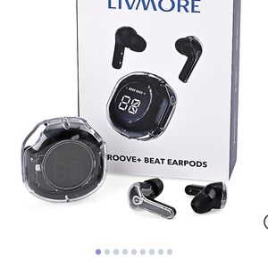Black Groove+ Beat Earbuds.  Great Valentines DAY GIFT